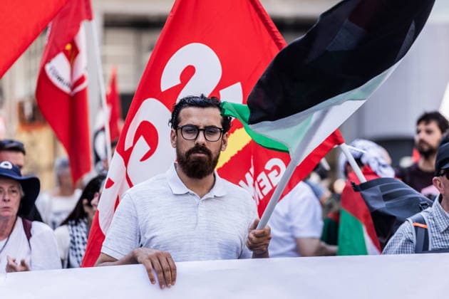 General workers strike in Milan MILAN, ITALY - MAY 29: Hundreds of people holding flags and banners take part in a demonstration against the ongoing wars in Palestine, Lebanon, and Iran, and against public spending on armaments during general workers strike in Milan, Italy, on May 29, 2026. Andrea Carrubba Anadolu Milan Italy. Editorial use only. Please get in touch for any other usage.  Copyright: x2026xAnadoluxAndreaxCarrubbax