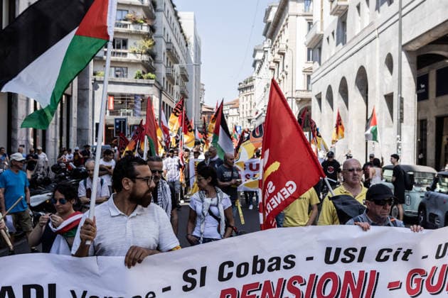 General workers strike in Milan MILAN, ITALY - MAY 29: Hundreds of people holding flags and banners take part in a demonstration against the ongoing wars in Palestine, Lebanon, and Iran, and against public spending on armaments during general workers strike in Milan, Italy, on May 29, 2026. Andrea Carrubba Anadolu Milan Italy. Editorial use only. Please get in touch for any other usage.  Copyright: x2026xAnadoluxAndreaxCarrubbax