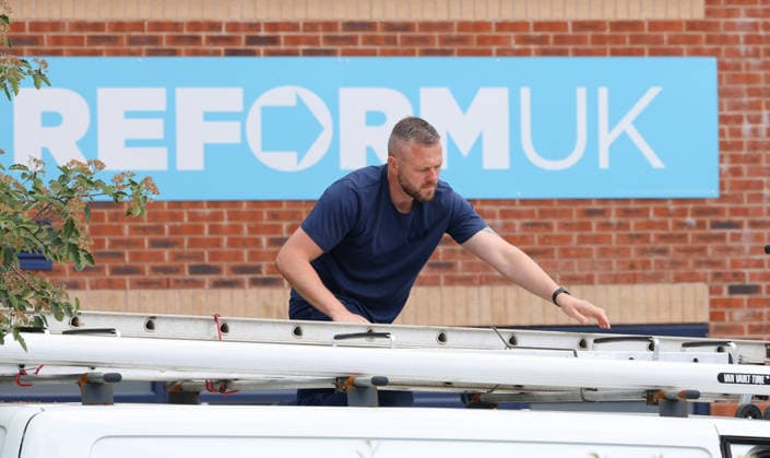 May 29, 2026, Makerfield, Greater Manchester, UK: Makerfield, UK. Reform UK candidate, Rob Kenyon, adjusts the ladders on his van before canvassing in Ashton-In-Makerfield, Greater Manchester, ahead of the Makerfield by-election which takes place on the 18th June. Makerfield UK  - ZUMAl94_ 20260529_zaf_l94_031 Copyright: xJacquelinexLawriex
