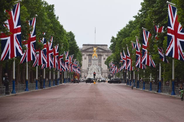 May 29, 2026, London, United Kingdom: Union Jacks decorate The Mall leading to Buckingham Palace ahead of Trooping the Colour, the annual ceremony celebrating the birthday of King Charles III. London United Kingdom - ZUMAs197 20260529_aaa_s197_129 Copyright: xVukxValcicx