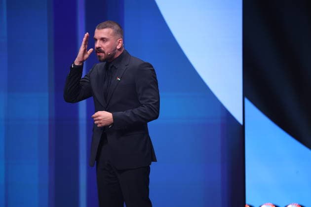 DEUTSCHER FILMPREIS 2026 - SHOW Edin Hasanovic Laudator BESTE MÄNNLICHE NEBENROLLE bei der Verleihung DEUTSCHER FILMPREIS 2026 in Berlin *** GERMAN FILM AWARD 2026 SHOW Edin Hasanovic Laudator BEST MALE NEBENROLLE at the GERMAN FILM AWARD 2026 ceremony in Berlin Copyright: xEventpressxFuhrx