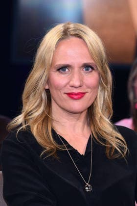 Elisa Hoven zu Gast bei der NDR Talk Show am 29.05.2026 in Hamburg Elisa Hoven during the NDR Talk Show at NDR Studios on May 29, 2026 in Hamburg, Germany NDR Talkshow am 29.05.2026 in Hamburg *** Elisa Hoven as a guest on the NDR Talk Show on 29 05 2026 in Hamburg Elisa Hoven during the NDR Talk Show at NDR Studios on May 29, 2026 in Hamburg, Germany NDR Talkshow am 29 05 2026 in Hamburg 