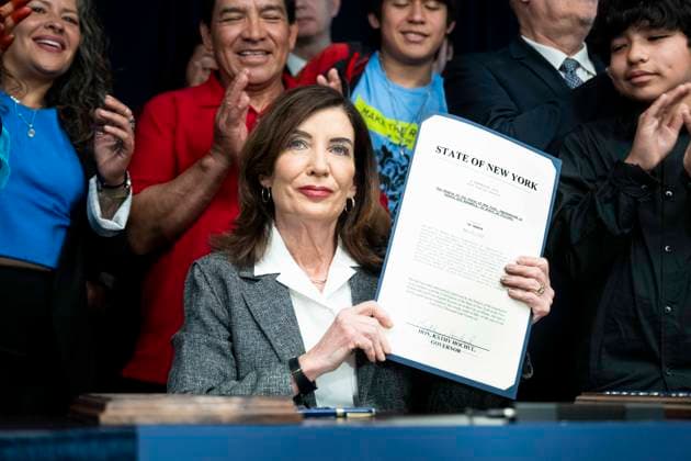 May 29, 2026, New York City, New York, United States: New York State Governor KATHY HOCHUL (D) in her NYC office just after signing into law new legislation to protect people in New York from overreach by ICE New York City United States - ZUMAb161 20260529_aap_b161_013 Copyright: xMichaelxBrochsteinx