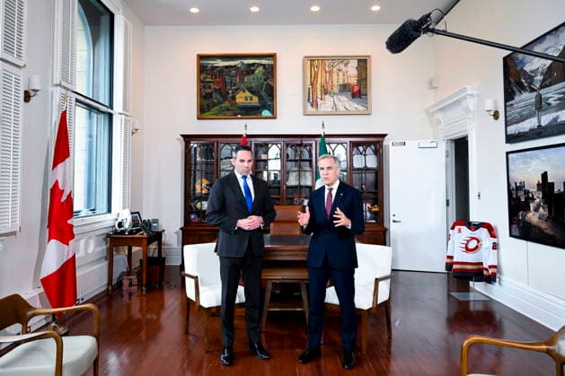 May 29, 2026, Ottawa, On, Canada: Prime Minister Mark Carney, right, speaks as he meets with Yukon Premier Currie Dixon at his office in Ottawa, on Friday, May 29, 2026. Ottawa Canada  - ZUMAc35_ 20260529_zaf_c35_058 Copyright: xSpencerxColbyx