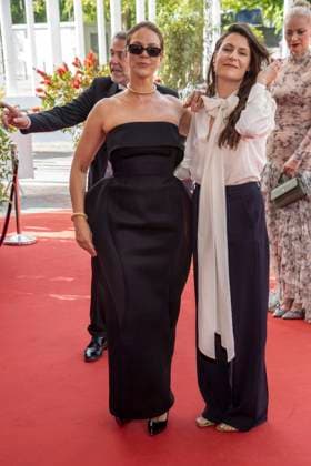 ABB FILMPREIS- Jessica Schwarz mit Begleitung zu Gast auf dem roten Teppich bei der Verleihung des Deutschen Filmpreis Lola 26 am Palais am Funkturm am 29.05.2026 in Berlin Berlin Deutschland *** ABB FILMPREIS Jessica Schwarz with companion on the red carpet at the German Film Award Lola 26 at Palais am Funkturm on May 29, 2026 in Berlin Berlin Germany