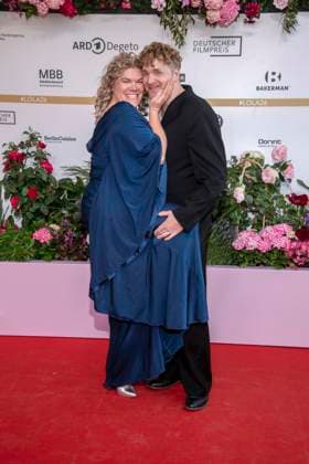 ABB FILMPREIS- Gisa Flake and Knud Riepen zu Gast auf dem roten Teppich bei der Verleihung des Deutschen Filmpreis Lola 26 am Palais am Funkturm am 29.05.2026 in Berlin Berlin Deutschland *** ABB FILMPREIS Gisa Flake and Knud Riepen as guests on the red carpet at the German Film Award Lola 26 at Palais am Funkturm on 29 05 2026 in Berlin Berlin Germany