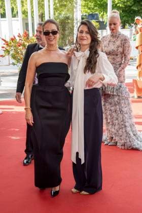 ABB FILMPREIS- Jessica Schwarz mit Begleitung zu Gast auf dem roten Teppich bei der Verleihung des Deutschen Filmpreis Lola 26 am Palais am Funkturm am 29.05.2026 in Berlin Berlin Deutschland *** ABB FILMPREIS Jessica Schwarz with companion on the red carpet at the German Film Award Lola 26 at Palais am Funkturm on May 29, 2026 in Berlin Berlin Germany