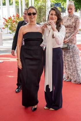 ABB FILMPREIS- Jessica Schwarz mit Begleitung zu Gast auf dem roten Teppich bei der Verleihung des Deutschen Filmpreis Lola 26 am Palais am Funkturm am 29.05.2026 in Berlin Berlin Deutschland *** ABB FILMPREIS Jessica Schwarz with companion on the red carpet at the German Film Award Lola 26 at Palais am Funkturm on May 29, 2026 in Berlin Berlin Germany