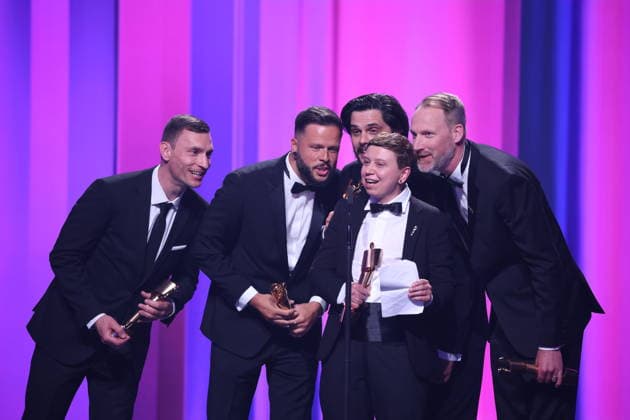 DEUTSCHER FILMPREIS 2026 - SHOW Claudio Demel, Billie Mind, Kai Tebbel, Sebastian Heyser, Jürgen Schulz IN DIE SONNE SCHAUEN- BESTE TONGESTALTUNG bei der Verleihung DEUTSCHER FILMPREIS 2026 in Berlin *** GERMAN FILM AWARD 2026 SHOW Claudio Demel, Billie Mind, Kai Tebbel, Sebastian Heyser, Jürgen Schulz IN DIE SONNE SCHAUEN BESTE TONGESTALTUNG at the GERMAN FILM AWARD 2026 ceremony in Berlin Copyright: xEventpressxFuhrx