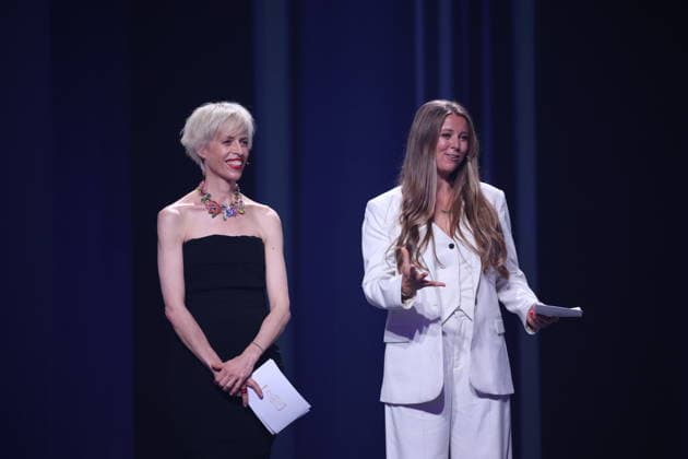 DEUTSCHER FILMPREIS 2026 - SHOW Nina und Katja Eichinger Laudatorinnen BERND EICHINGER PREIS bei der Verleihung DEUTSCHER FILMPREIS 2026 in Berlin *** GERMAN FILM AWARD 2026 SHOW Nina and Katja Eichinger present the BERND EICHINGER AWARD at the GERMAN FILM AWARD 2026 ceremony in Berlin Copyright: xEventpressxFuhrx