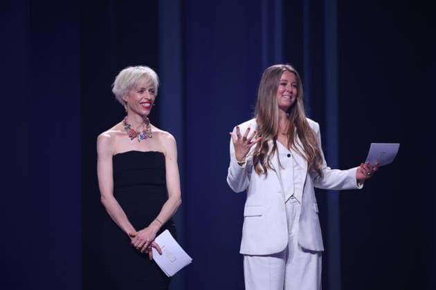 DEUTSCHER FILMPREIS 2026 - SHOW Nina und Katja Eichinger Laudatorinnen BERND EICHINGER PREIS bei der Verleihung DEUTSCHER FILMPREIS 2026 in Berlin *** GERMAN FILM AWARD 2026 SHOW Nina and Katja Eichinger present the BERND EICHINGER AWARD at the GERMAN FILM AWARD 2026 ceremony in Berlin Copyright: xEventpressxFuhrx