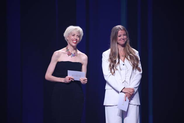 DEUTSCHER FILMPREIS 2026 - SHOW Nina und Katja Eichinger Laudatorinnen BERND EICHINGER PREIS bei der Verleihung DEUTSCHER FILMPREIS 2026 in Berlin *** GERMAN FILM AWARD 2026 SHOW Nina and Katja Eichinger present the BERND EICHINGER AWARD at the GERMAN FILM AWARD 2026 ceremony in Berlin Copyright: xEventpressxFuhrx