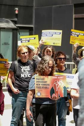 No Police and ICE Collusion Protest New York, NY- May 29: No Police and ICE Collusion Protest in front Of Gov. Kathy Hochul Midtown Office on May 29, 2026 Credit: Camara Porter AdMedia EDITORIAL USE ONLY  Copyright: xx AdMediax admphotostwo993108