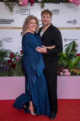 ABB FILMPREIS- Gisa Flake und Knud Riepen zu Gast auf dem roten Teppich bei der Verleihung des Deutschen Filmpreis Lola 26 am Palais am Funkturm am 29.05.2026 in Berlin Berlin Deutschland *** ABB FILMPREIS Gisa Flake and Knud Riepen as guests on the red carpet at the German Film Award Lola 26 ceremony at Palais am Funkturm on 29 05 2026 in Berlin Berlin Germany