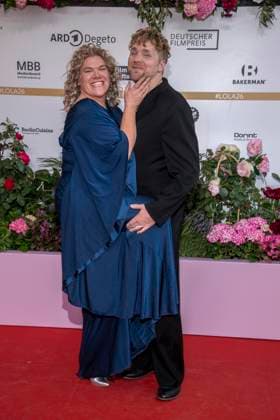 ABB FILMPREIS- Gisa Flake und Knud Riepen zu Gast auf dem roten Teppich bei der Verleihung des Deutschen Filmpreis Lola 26 am Palais am Funkturm am 29.05.2026 in Berlin Berlin Deutschland *** ABB FILMPREIS Gisa Flake and Knud Riepen as guests on the red carpet at the German Film Award Lola 26 ceremony at Palais am Funkturm on 29 05 2026 in Berlin Berlin Germany