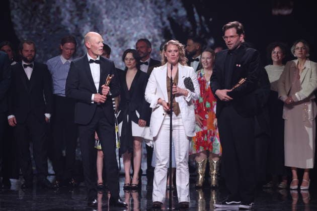 DEUTSCHER FILMPREIS 2026 - SHOW BESTER SPIELFILM GOLD - IN DIE SONNE SCHAUEN bei der Verleihung DEUTSCHER FILMPREIS 2026 in Berlin *** GERMAN FILM AWARD 2026 SHOW BEST PLAYFILM GOLD IN THE SUN SHOW at the GERMAN FILM AWARD 2026 ceremony in Berlin Copyright: xEventpressxFuhrx