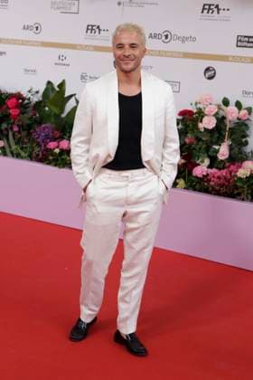 29.05.2026, Kostja Ullmann, bei der Verleihung des Deutscher Filmpreis, 2026, Lola, in Berlin, Roter Teppich, *** 29 05 2026, Kostja Ullmann, at the presentation of the German Film Award, 2026, Lola, in Berlin, Red Carpet,
