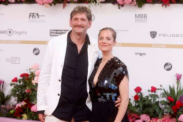 29.05.2026, Sebastian Schwarz, Marie Burchard , bei der Verleihung des Deutscher Filmpreis, 2026, Lola, in Berlin, Roter Teppich, *** 29 05 2026, Sebastian Schwarz, Marie Burchard , at the award ceremony of the German Film Award, 2026, Lola, in Berlin, Red Carpet,