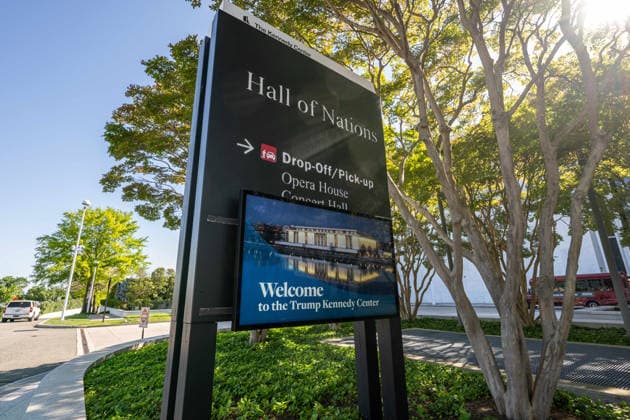 May 29, 2026, Washington, Disitrict Of Columbia, United States: Exterior view of the John F. Kennedy Center for the Performing Arts in Washington, D.C. A federal judge ordered President DONALD TRUMP s name be removed from the building, ruling that only Congress has the authority to rename the institution. Washington United States - ZUMAk206 20260529_znp_k206_036 Copyright: xMattxKaminskyx