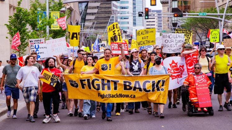 Fight Back Rally in Downtown Edmonton, Canada - 29 May 2026 Over 3500 protesters march through the streets of Downtown Edmonton to protest the actions of the Provincial United Conservative Party Government. Downtown Edmonton Canada Copyright: xRonxPalmerx xSOPAxImagesx 2026_05_29Fightbackrally825360
