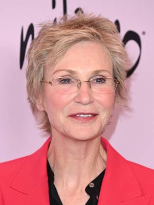 Critics Choice Association™s Annual Celebration of LGBTQ+ Cinema and TV Jane Lynch arriving to The Critics Choice Association™s 3rd Annual Celebration of LGBTQ+ Cinema and Television held at the Four Seasons Hotel Los Angeles on May 29, 2026 in Los Angeles, CA. Los Angeles Four Seasons Hotel Los Angeles at Beverly Hills California USA Copyright: xLeexWattx xAFF-USA.COMx
