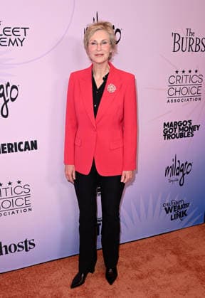 Critics Choice Association™s Annual Celebration of LGBTQ+ Cinema and TV Jane Lynch arriving to The Critics Choice Association™s 3rd Annual Celebration of LGBTQ+ Cinema and Television held at the Four Seasons Hotel Los Angeles on May 29, 2026 in Los Angeles, CA. Los Angeles Four Seasons Hotel Los Angeles at Beverly Hills California USA Copyright: xLeexWattx xAFF-USA.COMx