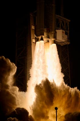 May 29, 2026, Cape Canaveral, Florida, USA: A United Launch Alliance (ULA) Atlas V rocket launches from Space Launch Complex-41 (SLC-41), Cape Canaveral Space Force Station, Florida, carrying 29 satellites for AmazonÃ¢â‚¬â ¢s Leo internet constellation on May 29, 2026 at 7:53 p.m. EDT. Cape Canaveral USA - ZUMAb268 20260529_znp_b268_016 Copyright: xJenniferxBriggsx
