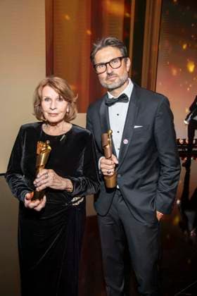 ABB FILMPREIS- Senta Berger und ihr Sohn Simon Verhoeven Preistraeger mit Lola zu Gast auf der Party bei der Verleihung des Deutschen Filmpreis Lola 26 am Palais am Funkturm am 29.05.2026 in Berlin Berlin Deutschland *** ABB FILMPREIS Senta Berger and her son Simon Verhoeven award winner with Lola at the party at the German Film Award ceremony Lola 26 at Palais am Funkturm on 29 05 2026 in Berlin Berlin Germany