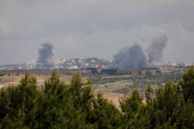 Israeli army continues air strikes on Lebanon s Nabatieh despite ceasefire NABATIEH, LEBANON - MAY 30: A view of smoke rising from the area following Israeli air strikes targeting the village of Yohmor and Mount Ali al-Tahir in Nabatieh Governorate, southern Lebanon, on May 30, 2026. The Israeli army continued to carry out air strikes on various towns in Nabatieh, violating the ceasefire agreement. Ramiz Dallah Anadolu Nabatieh Lebanon. Editorial use only. Please get in touch for any other usage.  Copyright: x2026xAnadoluxRamizxDallahx