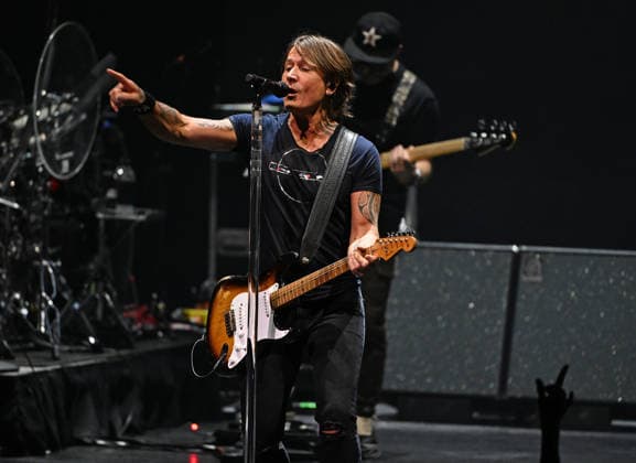 HOLLYWOOD FL - MAY 29: Keith Urban performs during the High and Alive World Tour at Hard Rock Live held at the Seminole Hard Rock Hotel & Casino on May 29, 2026 in Hollywood, Florida. Copyright: xmpi04 MediaPunchx