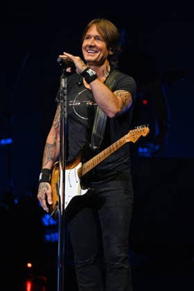 HOLLYWOOD FL - MAY 29: Keith Urban performs during the High and Alive World Tour at Hard Rock Live held at the Seminole Hard Rock Hotel & Casino on May 29, 2026 in Hollywood, Florida. Copyright: xmpi04 MediaPunchx