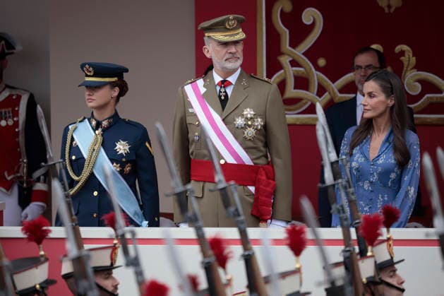 King Felipe VI and Queen Letizia and Princess Leonor preside over the parade for the Armed Forces Day in Vigo King Felipe VI and Queen Letizia and Princess Leonor preside over the central act commemorating the Armed Forces Day, on May 30, 2026, in Vigo, Pontevedra, Galicia Spain The civil and military parade has gathered motorcycles, groups on foot at a pace of 124 steps per minute , In total, almost 3,300 members of the Royal Guard, the Army, the Navy, the Air and Space Army, the Civil Guard and the Military Emergency Unit took part in the event 30 MAY 2026 Adriá Vigo, Pontevedra, Galicia Vigo, Pontevedra, Galicia Spain Copyright: xAdrianxIragox 7560172