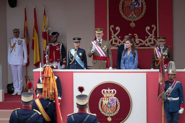 King Felipe VI and Queen Letizia and Princess Leonor preside over the parade for the Armed Forces Day in Vigo King Felipe VI and Queen Letizia and Princess Leonor preside over the central act commemorating the Armed Forces Day, on May 30, 2026, in Vigo, Pontevedra, Galicia Spain The civil and military parade has gathered motorcycles, groups on foot at a pace of 124 steps per minute , In total, almost 3,300 members of the Royal Guard, the Army, the Navy, the Air and Space Army, the Civil Guard and the Military Emergency Unit took part in the event 30 MAY 2026 Adriá Vigo, Pontevedra, Galicia Vigo, Pontevedra, Galicia Spain Copyright: xAdrianxIragox 7560181