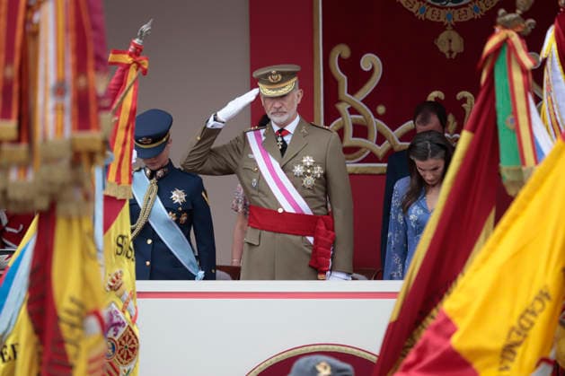 King Felipe VI and Queen Letizia and Princess Leonor preside over the parade for the Armed Forces Day in Vigo King Felipe VI and Queen Letizia and Princess Leonor preside over the central act commemorating the Armed Forces Day, on May 30, 2026, in Vigo, Pontevedra, Galicia Spain The civil and military parade has gathered motorcycles, groups on foot at a pace of 124 steps per minute , In total, almost 3,300 members of the Royal Guard, the Army, the Navy, the Air and Space Army, the Civil Guard and the Military Emergency Unit took part in the event 30 MAY 2026 Adriá Vigo, Pontevedra, Galicia Vigo, Pontevedra, Galicia Spain Copyright: xAdrianxIragox 7560185