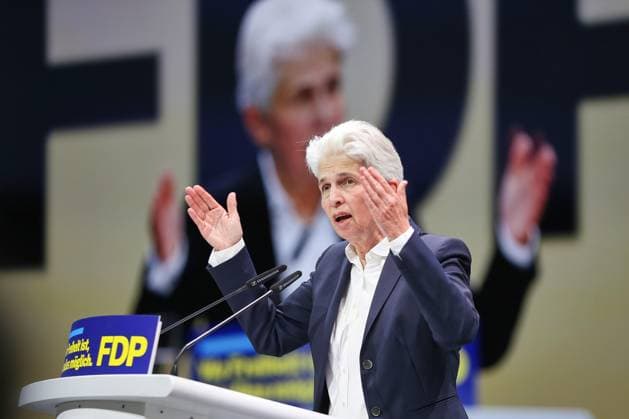 Berlin, Deutschland, 30.05.2026: Estrel: 77. Bundesparteitag der FDP: Marie-Agnes Strack-Zimmermann hält eine Rede und bewirbt sich für den Parteivorsitz *** Berlin, Germany, 30 05 2026 Estrel 77 FDP Federal Party Conference Marie Agnes Strack Zimmermann gives a speech and applies for the party chairmanship Copyright: xdtsxNachrichtenagenturx dts_121179