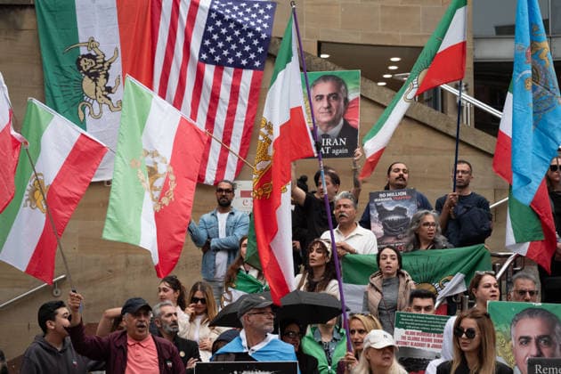 May 30, 2026, Glasgow, Scotland, UK: Members of Scotlands Iranian community opposed to the Islamic regime held a demonstration highlighting alleged human rights abuses against political prisoners, as well as the regimes use of capital punishment. The protest mainly focused on the treatment of those imprisoned following demonstrations in Iran earlier this year, while also acknowledging the recent partial restoration of internet access in the country. Glasgow UK - ZUMAs357 20260530_zip_s357_017 Copyright: xCameronxScottx