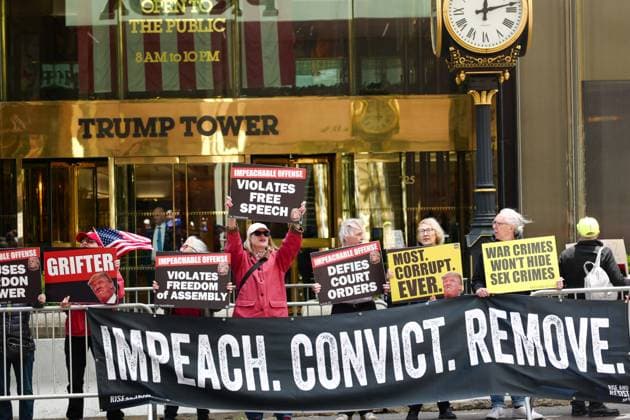 Protest at Trump Tower NYC New York, NY- May 30: Activist Group Rise and Resist Protest in Front of Trump Tower Fifth Ave to Impeach, Convict, and Remove President of USA Donald J. Trump. Demonstrators chant People Rising Up, Trump Coming Down on May 30, 2026 Credit: Camara Porter AdMedia EDITORIAL USE ONLY  Copyright: xx AdMediax admphotostwo993315