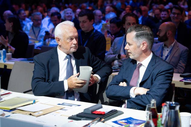 77. Ordentlicher Bundesparteitag, FDP, Berlin Berlin, FDP, 77. Ordentlicher Bundesparteitag, Freie Demokraten, Estrel, Bundesvorsitzender, Wolfgang Kubicki, Christian Dürr Berlin Berlin GER *** 77 Ordinary Federal Party Conference, FDP, Berlin Berlin, FDP, 77 Ordinary Federal Party Conference, Free Democrats, Estrel, Federal Chairman, Wolfgang Kubicki, Christian Dürr Berlin Berlin GER