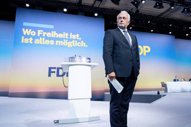 77. Ordentlicher Bundesparteitag, FDP, Berlin Berlin, FDP, 77. Ordentlicher Bundesparteitag, Freie Demokraten, Estrel, Bundesvorsitzender, Wolfgang Kubicki Berlin Berlin GER *** 77 Ordinary Federal Party Conference, FDP, Berlin Berlin, FDP, 77 Ordinary Federal Party Conference, Free Democrats, Estrel, Federal Chairman, Wolfgang Kubicki Berlin Berlin GER