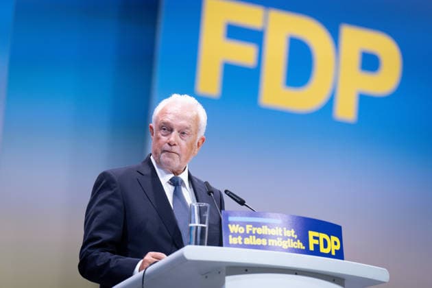 77. Ordentlicher Bundesparteitag, FDP, Berlin Berlin, FDP, 77. Ordentlicher Bundesparteitag, Freie Demokraten, Estrel, Bundesvorsitzender, Wolfgang Kubicki Berlin Berlin GER *** 77 Ordinary Federal Party Conference, FDP, Berlin Berlin, FDP, 77 Ordinary Federal Party Conference, Free Democrats, Estrel, Federal Chairman, Wolfgang Kubicki Berlin Berlin GER