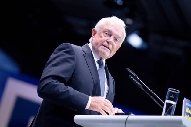77. Ordentlicher Bundesparteitag, FDP, Berlin Berlin, FDP, 77. Ordentlicher Bundesparteitag, Freie Demokraten, Estrel, Bundesvorsitzender, Wolfgang Kubicki Berlin Berlin GER *** 77 Ordinary Federal Party Conference, FDP, Berlin Berlin, FDP, 77 Ordinary Federal Party Conference, Free Democrats, Estrel, Federal Chairman, Wolfgang Kubicki Berlin Berlin GER