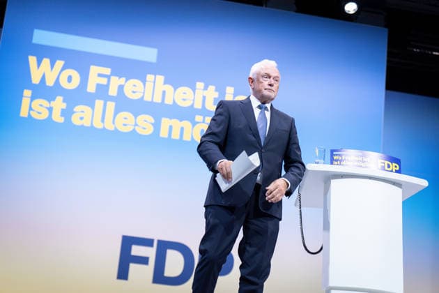 77. Ordentlicher Bundesparteitag, FDP, Berlin Berlin, FDP, 77. Ordentlicher Bundesparteitag, Freie Demokraten, Estrel, Bundesvorsitzender, Wolfgang Kubicki Berlin Berlin GER *** 77 Ordinary Federal Party Conference, FDP, Berlin Berlin, FDP, 77 Ordinary Federal Party Conference, Free Democrats, Estrel, Federal Chairman, Wolfgang Kubicki Berlin Berlin GER