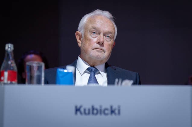77. Ordentlicher Bundesparteitag, FDP, Berlin Berlin, FDP, 77. Ordentlicher Bundesparteitag, Freie Demokraten, Estrel, Bundesvorsitzender, Wolfgang Kubicki Berlin Berlin GER *** 77 Ordinary Federal Party Conference, FDP, Berlin Berlin, FDP, 77 Ordinary Federal Party Conference, Free Democrats, Estrel, Federal Chairman, Wolfgang Kubicki Berlin Berlin GER