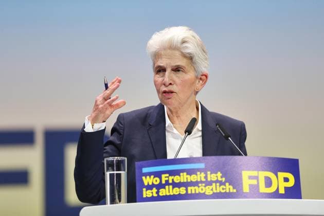 Berlin, Deutschland, 30.05.2026: Estrel: 77. Bundesparteitag der FDP: Marie-Agnes Strack-Zimmermann hält eine Rede und bewirbt sich für den Parteivorsitz *** Berlin, Germany, 30 05 2026 Estrel 77 Federal Party Conference of the FDP Marie Agnes Strack Zimmermann gives a speech and applies for the party chairmanship Copyright: xdtsxNachrichtenagenturx dts_121181