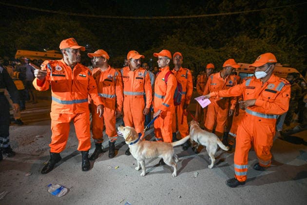 NEW DELHI, INDIA - MAY 30: Rescue personnel carry out rescue operations at the site of a five-storey building collapse on Westend Marg in Saidulajab, South Delhi, on May 30, 2026 in New Delhi, India. Several people are feared trapped under the rubble. The building housed a coaching institute on the ground floor. Construction work was ongoing on upper floors. Rescue operations are underway. Fire tenders and police are at the scene. Locals are assisting in the search efforts. (Photo by Raj K Raj Hindustan Times ) Multi-Storey Building Collapses In Delhi™s Saket; Several Feared Trapped