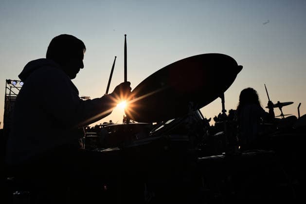 Drummers seek the Guinness World Record with more than 400 drums playing simultaneously in Buenos Aires BUENOS AIRES, ARGENTINA - MAY 30: More than 400 drummers perform simultaneously during the new edition of the Baterias a la Plaza festival at Parque Arroyo Vega in Buenos Aires, Argentina, on May 30, 2026. The event gathered musicians from across the country to share a unique open-air musical experience alongside influential figures of the Argentine drumming scene, as participants played synchronized patterns to create a collective soundscape. Luciano Gonzalez Anadolu Buenos Aires Argentina. Editorial use only. Please get in touch for any other usage.  Copyright: x2026xAnadoluxLucianoxGonzalezx