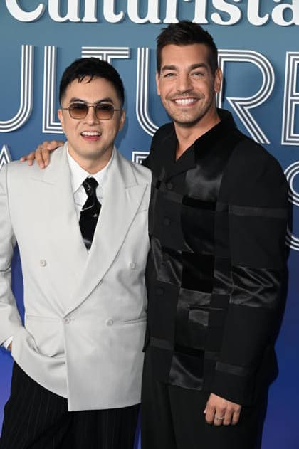 5th Annual Las Culturistas Culture Awards Los Angeles California - May 30: Bowen Yang & Matt Rogers at the 5th Annual Las Culturistas Culture Awards on May 30, 2026 Credit: Michael Mattes AdMedia EDITORIAL USE ONLY  Copyright: xx AdMediax admphotostwo993605