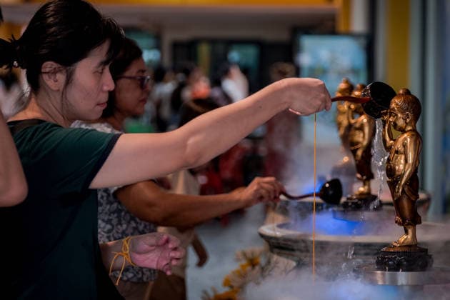 Vesak Day celebration in Malaysia SELANGOR, MALAYSIA - MAY 31: Buddhist devotees gathered at Wat Chetawan to perform a religious ceremony in conjunction with the Vesak Day Celebration in Selangor, Malaysia on May 31, 2026. Syaiful Redzuan Anadolu Selangor Malaysia. Editorial use only. Please get in touch for any other usage.  Copyright: x2026xAnadoluxSyaifulxRedzuanx