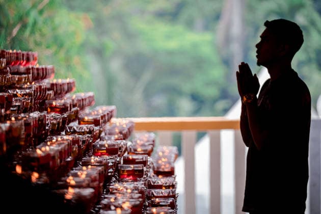 Vesak Day celebration in Malaysia SELANGOR, MALAYSIA - MAY 31: Buddhist devotees gathered at Wat Chetawan to perform a religious ceremony in conjunction with the Vesak Day Celebration in Selangor, Malaysia on May 31, 2026. Syaiful Redzuan Anadolu Selangor Malaysia. Editorial use only. Please get in touch for any other usage.  Copyright: x2026xAnadoluxSyaifulxRedzuanx
