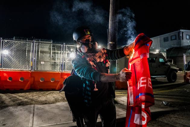 Clashes outside ICE Detention Facility in New Jersey NEW JERSEY, UNITED STATES - MAY 30: Protestors and New Jersey State Police clash outside Delaney Hall, a private prison being used as an ICE detention center, in Newark, New Jersey, United States on May 30, 2026. Delaney Hall has been the site of ongoing protests due to poor living conditions for ICE detainees. Thomas Hengge Anadolu New Jersey United States. Editorial use only. Please get in touch for any other usage.  Copyright: x2026xAnadoluxThomasxHenggex